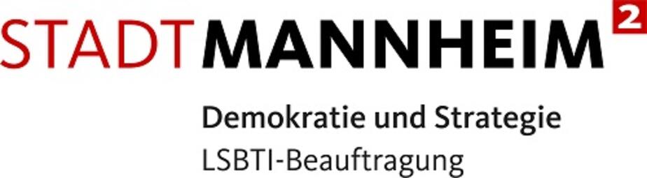 Vergrößerte Ansicht von Weißer Hintergrund mit rot-schwarzen Schriftzug Stadt Mannheim, Demokratie und Strategie, LSBTI-Beauftragung