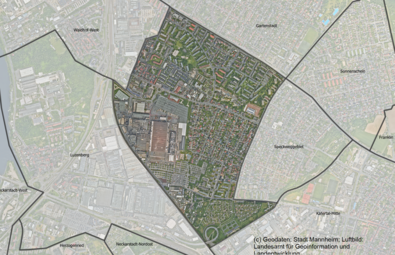 Vergrößerte Ansicht von Das Luftbild zeigt den Stadtteil Waldhof-Ost und die angrenzenden Stadtteile.