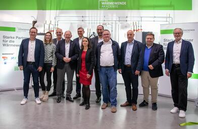 Vergrößerte Ansicht von Eröffnung der Wärmewende Akademie: Gruppenbild