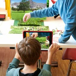 Vergrößerte Ansicht von Beim Makerday für Familien wurde das ganze Dalberghaus zum Makerspace.