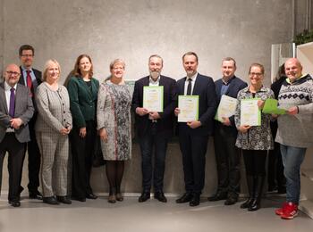 Bürgermeisterin Felicitas Kubala übergab die Urkunden über die erfolgreiche Auszeichnung als „ECOfit-Betrieb“ an die sechs teilnehmenden Mannheimer Unternehmen. 