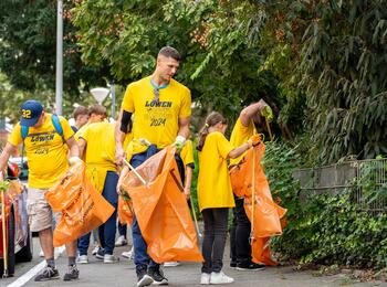 Freiwilligentage 2024: City-Clean-up der Rhein-Neckar-Löwen