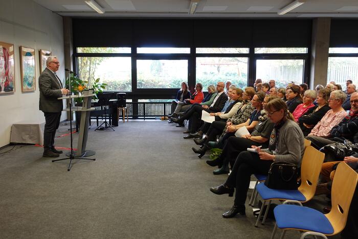 50 Jahre Stadtteilbibliothek Vogelstang BM Riehle